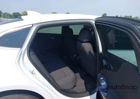 2023 Chevrolet Malibu Fwd 1Lt z USA, uszkodzony, nr VIN 1G1ZD5STXPF137317